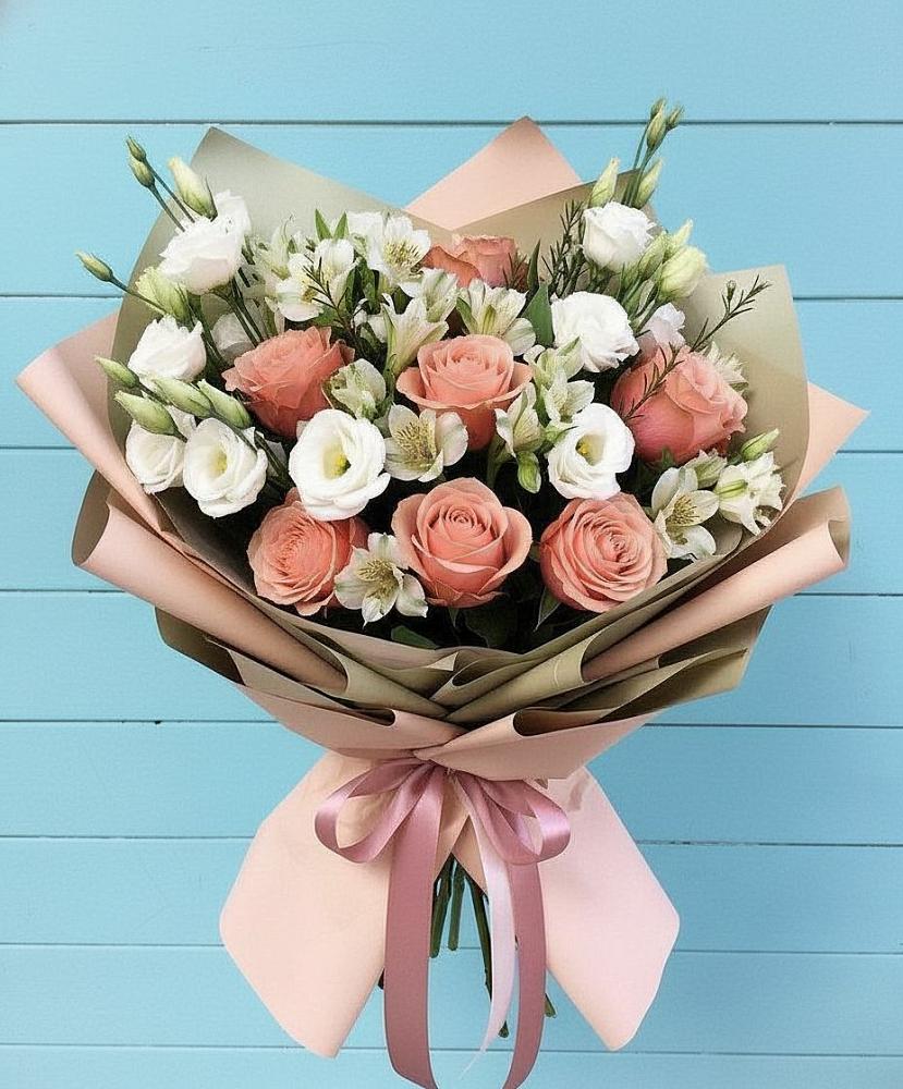 Букет цветов из: Розы, Альстромерии и Лизиантусы в Усмани