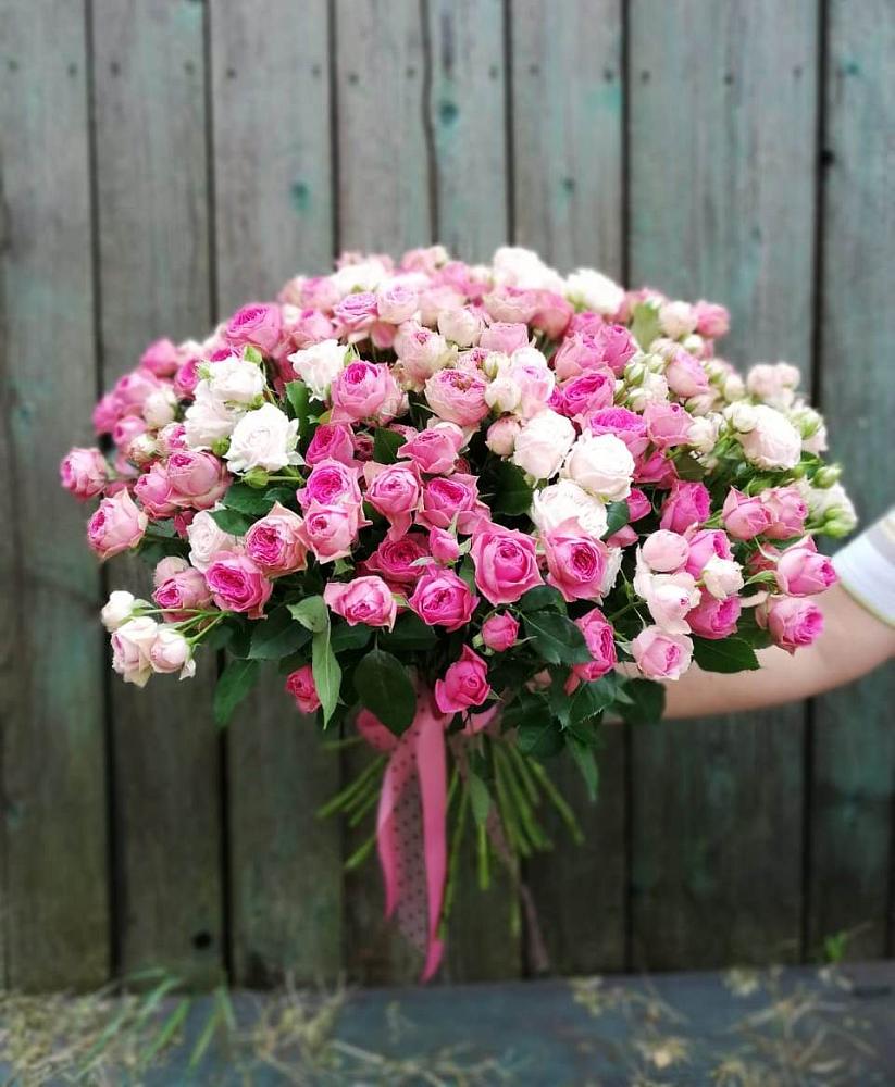 Букет Розовые кустовые розы Натали и Лав Лидия в Усмани