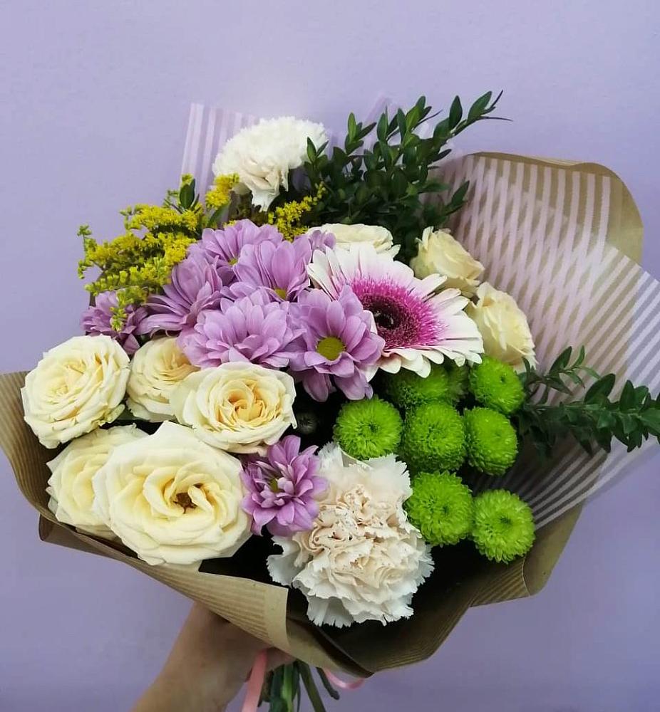 Букет цветов из: Хризантемы, Розы, Гвоздики и Герберы в Усмани