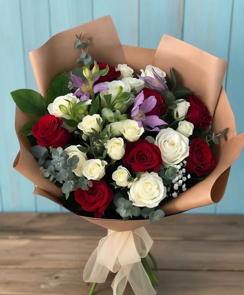 Букет цветов из: Розы и Альстромерии в Усмани