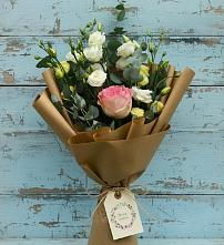 Букет цветов из:  Розы и Лизиантусы в Усмани